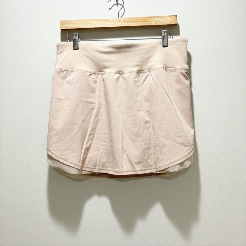 CALIA CARRIE UNDERWOOD • Women’s Tulip Hem Skort Activewear Beige Size Medium